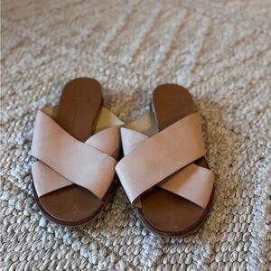 Dolce vita sandals